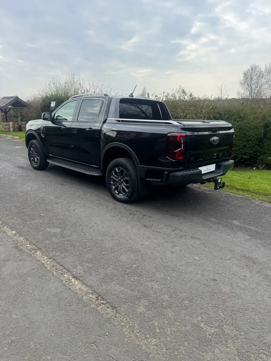 Używany Ford Ranger Wildtrack 2024 Czarny Pickup