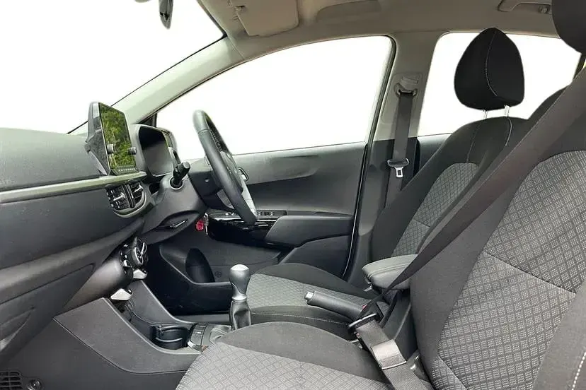 Used Kia Picanto 62 HP (45 kW) 2024 White Hatchback