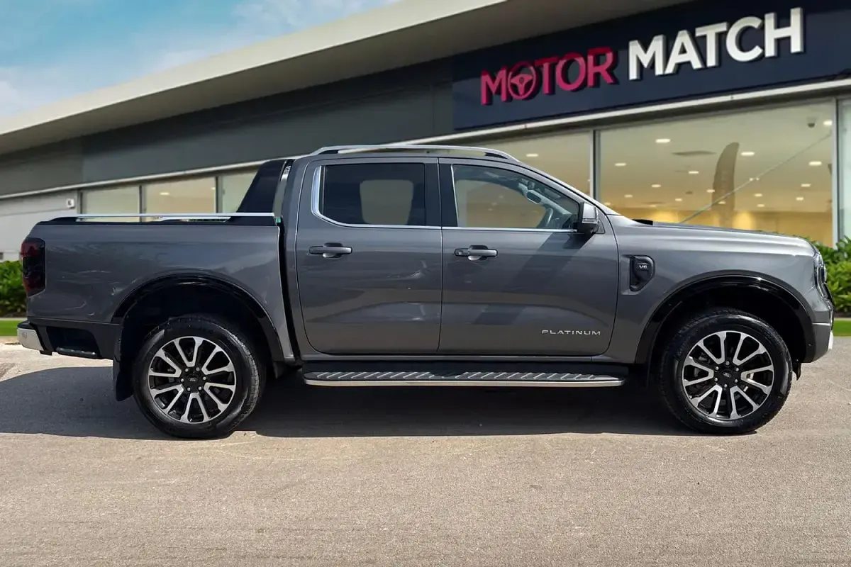 Used Ford Ranger Platinum 237 HP (174 kW) 2025 Grey Pickup