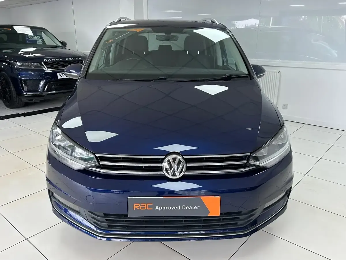Usado VW Touran SEL 150 HP (110 kW) 2019 Azul Monovolume