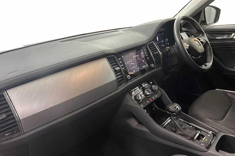 Second-hand Skoda Kodiaq SE Drive 147 CP (108 kW) 2023 Argintiu SUV