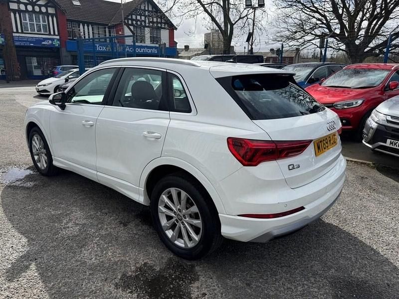 Used Audi Q3 Sport 150 HP (110 kW) 2019 White SUV