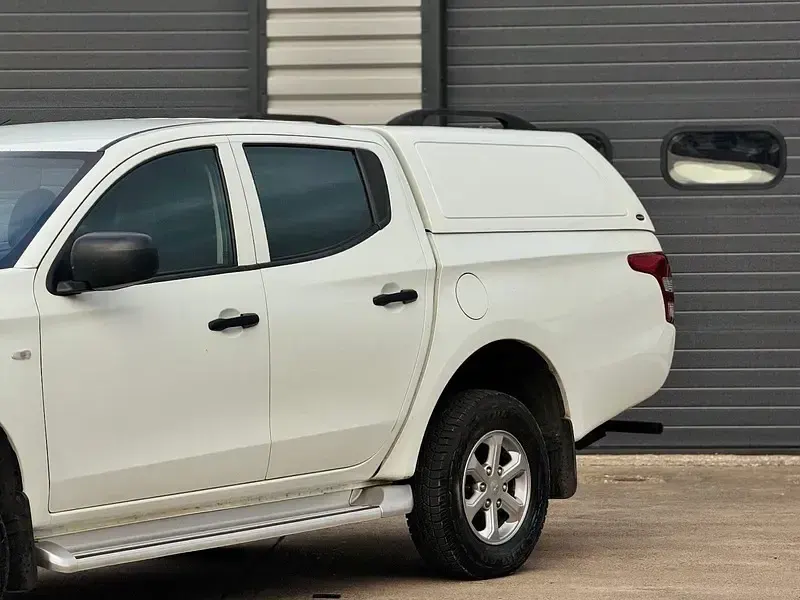Used Mitsubishi L200 181 HP (133 kW) 2019 White Pickup