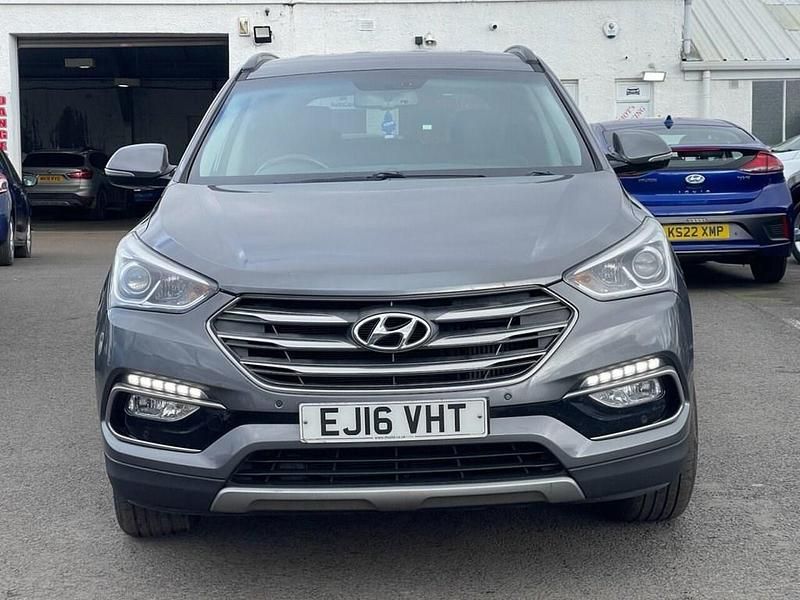 Used Hyundai Santa Fe Premium 200 HP (147 kW) 2016 Silver SUV