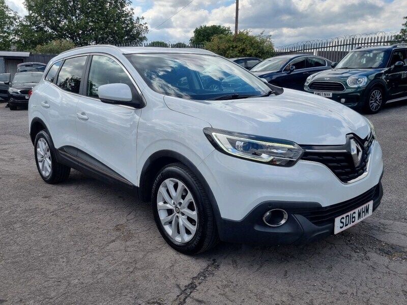 White Used 2016 Renault Kadjar Dynamique SUV | £6,795 (Fair price) - Image 1/4
