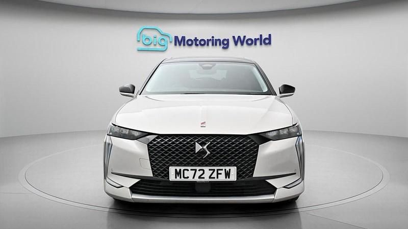 Used DS Automobiles DS4 Performance 130 HP (95 kW) 2023 White SUV