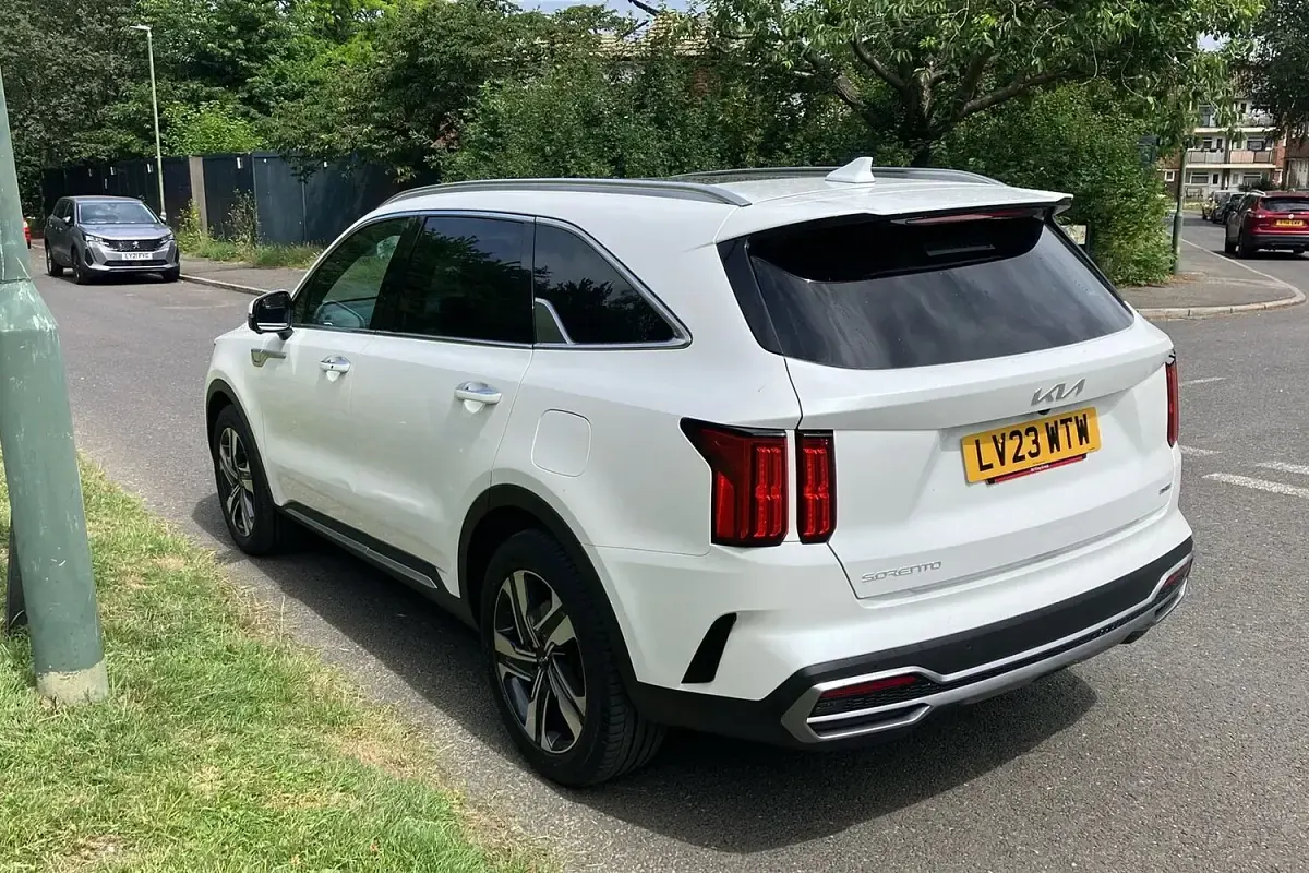 Used Kia Sorento 257 HP (189 kW) 2023 White SUV