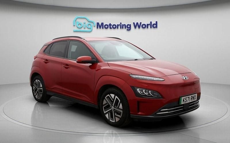 Used Hyundai Kona Premium 150 kW (204 HP) 2022 Red SUV