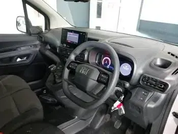 Used Fiat Doblò 2024 White MPV