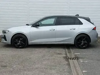 Usado Vauxhall Astra 130 CV (95 kW) 2025 Gris Utilitario