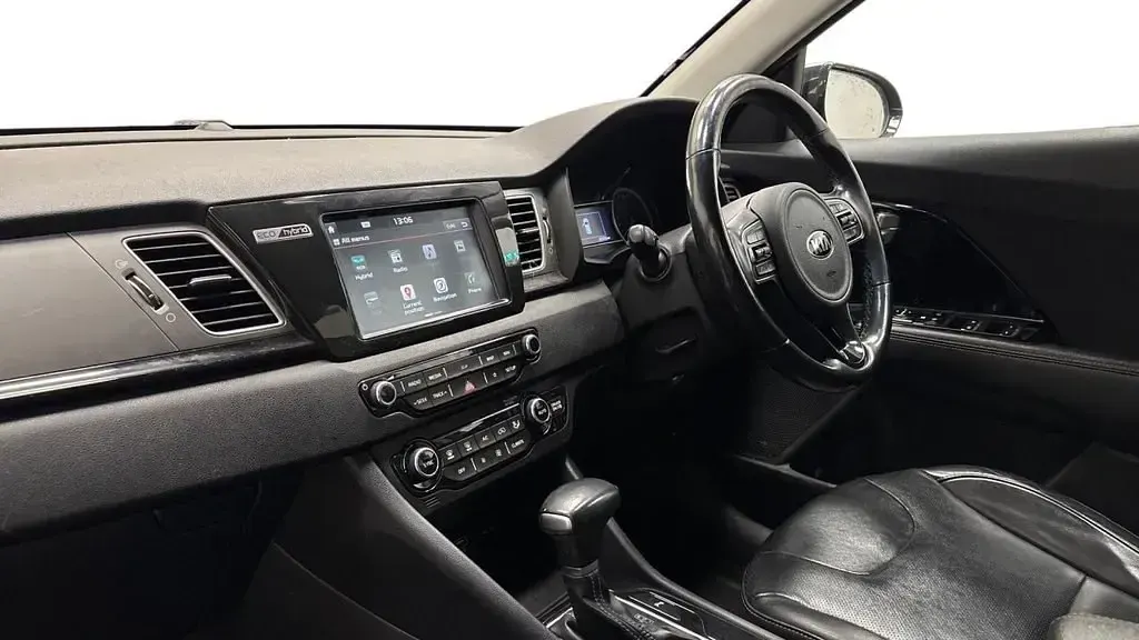 Gebraucht Kia Niro 141 PS (103 kW) 2019 Schwarz SUV