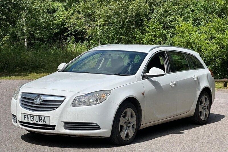 Used 2013 Vauxhall Insignia Estate | £1,500 (Good price) - Image 1/1