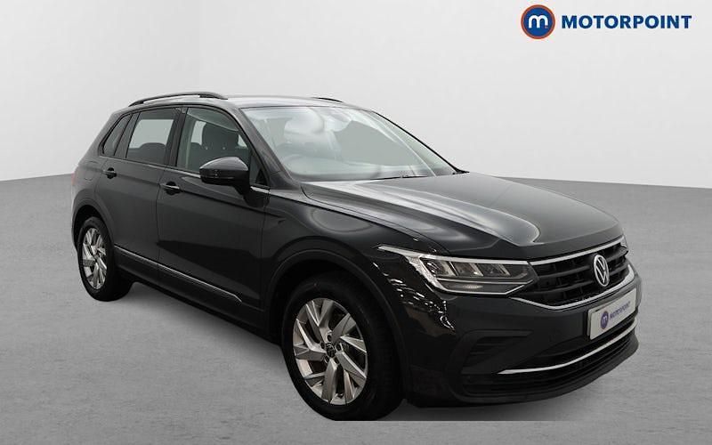 Used 2024 VW Tiguan Life SUV | £18,249 (Super price) - Image 1/4