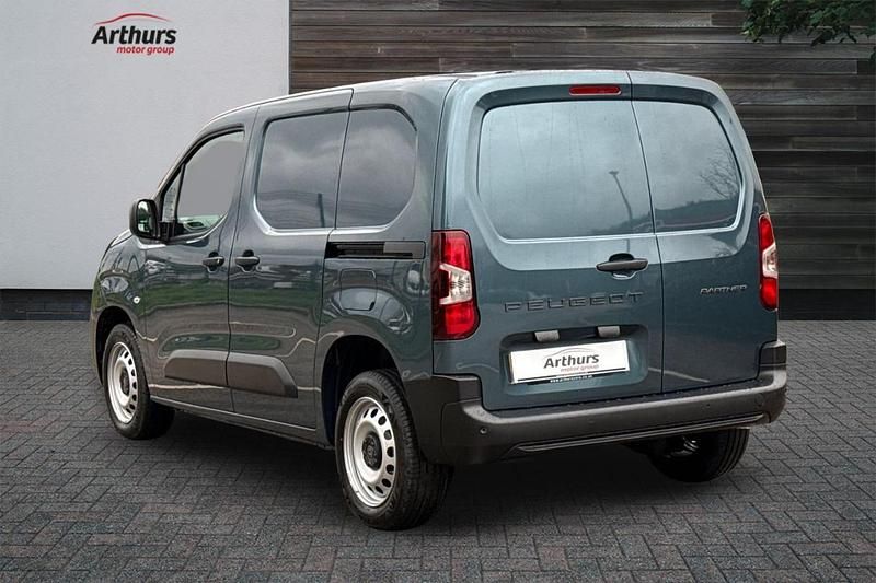 New Peugeot Partner 101 HP (74 kW) 2026 Blue MPV