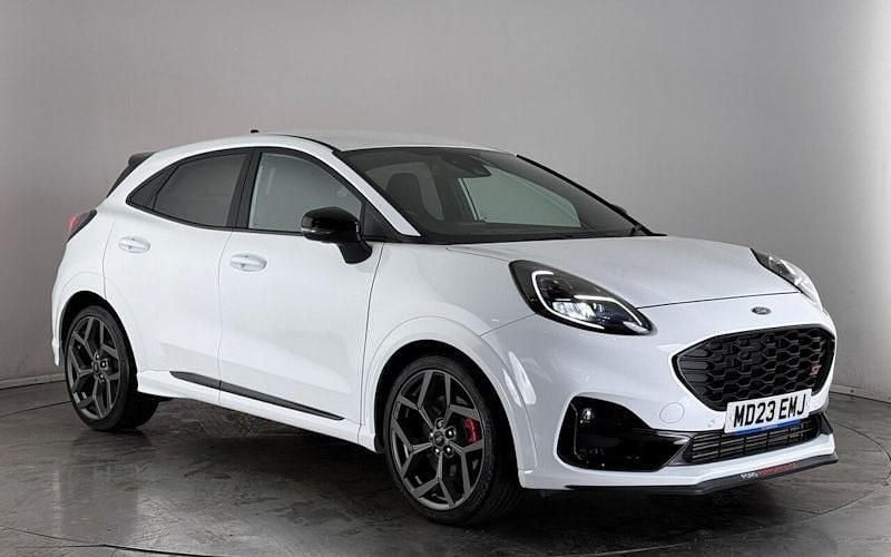 White Used 2023 Ford Puma Gen-E ST Hatchback | £21,200 (Fair price) - Image 1/3