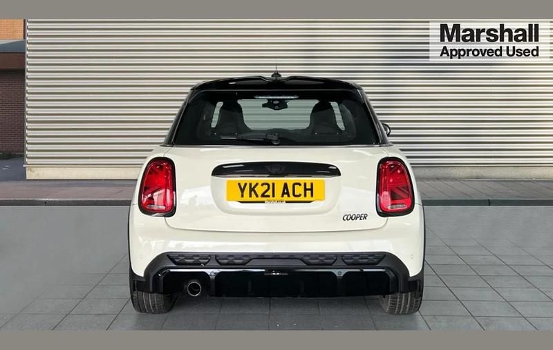 Used Mini Cooper Sport 134 HP (98 kW) 2021 White Hatchback
