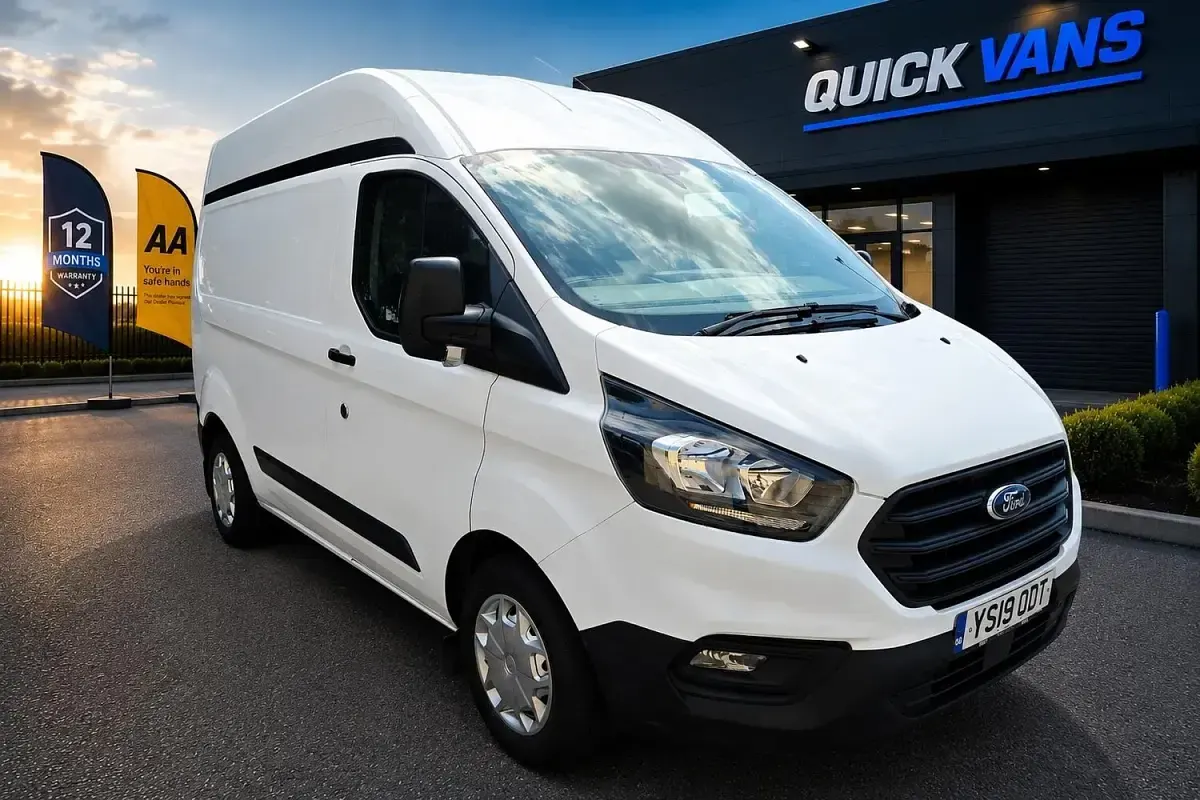 Used Ford Transit Custom 105 HP (77 kW) 2019 White Van