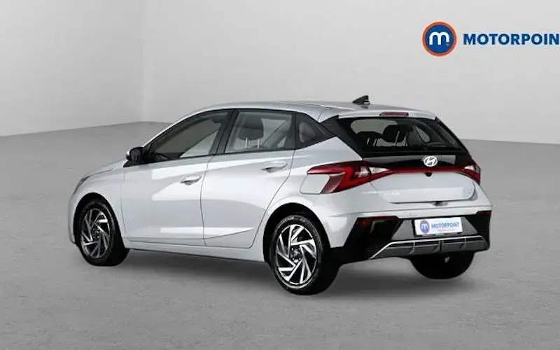 Used Hyundai i20 Advanced 101 HP (74 kW) 2024 Grey Hatchback
