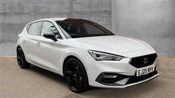 Metallic glacial white New 2025 Seat Leon Black Edition Hatchback | £24,990 - Image 1/4