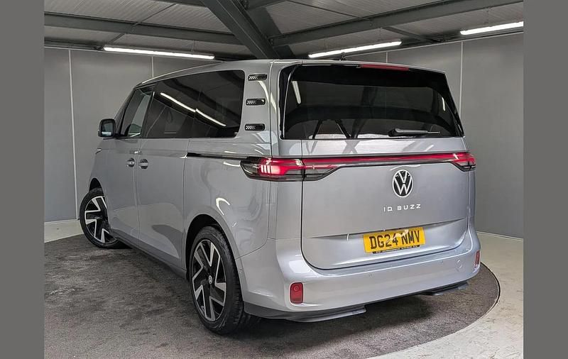 Used VW ID. Buzz Pro 147 kW (200 HP) 2024 Silver MPV