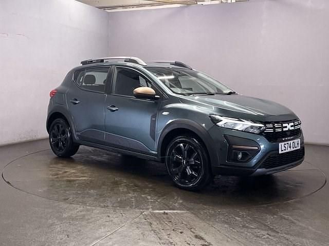 Used Dacia Sandero Extreme 90 HP (66 kW) 2024 Green Hatchback