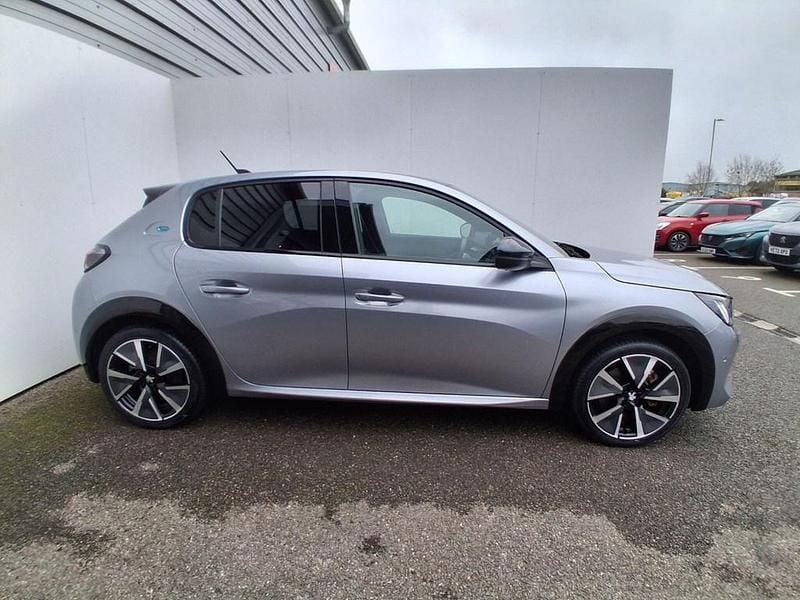 Second-hand Peugeot e-208 Premium 98 kW (134 CP) 2022 Gri Hatchback