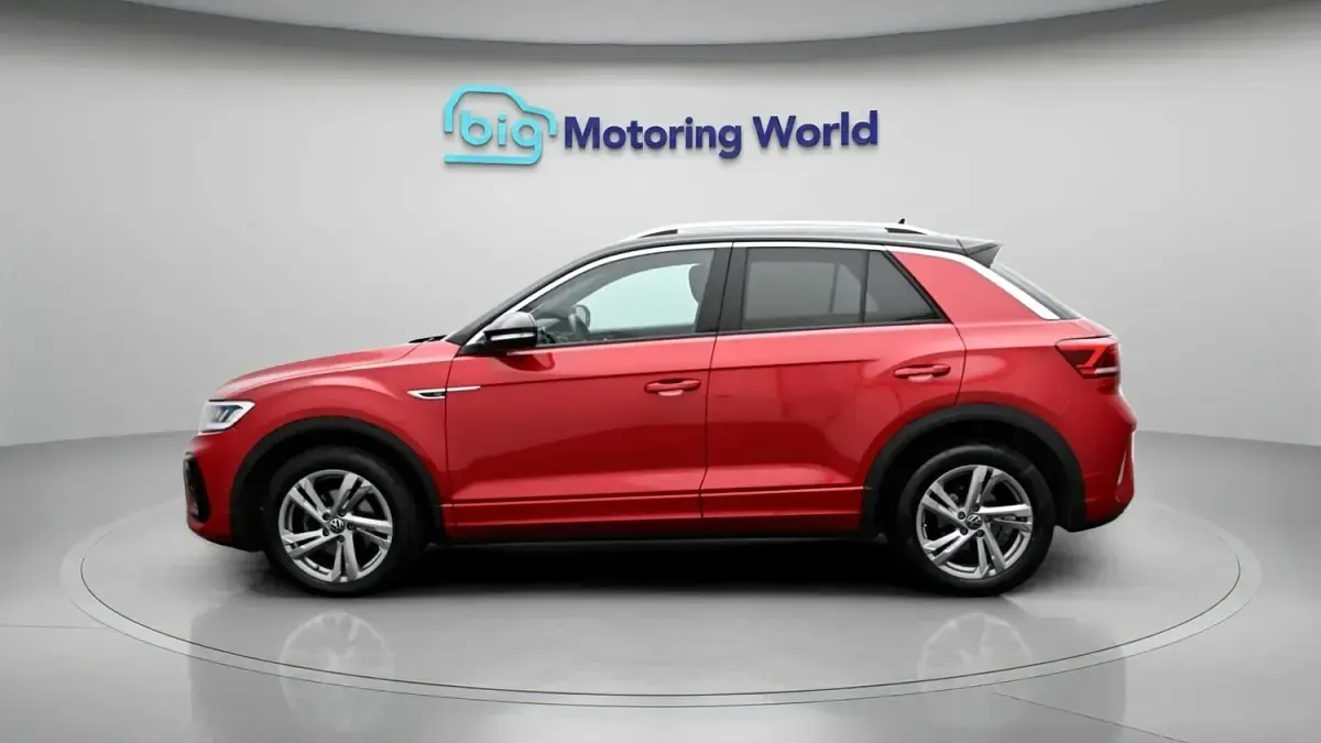 Used VW T-Roc R-line 150 HP (110 kW) 2022 Red SUV