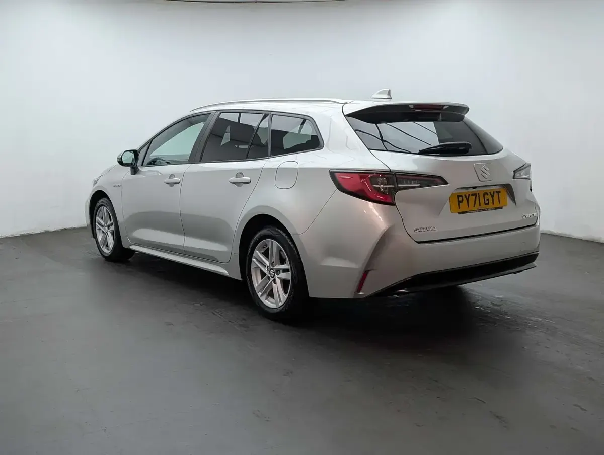 Used Suzuki Swace SZ-T 122 HP (89 kW) 2021 Silver Estate