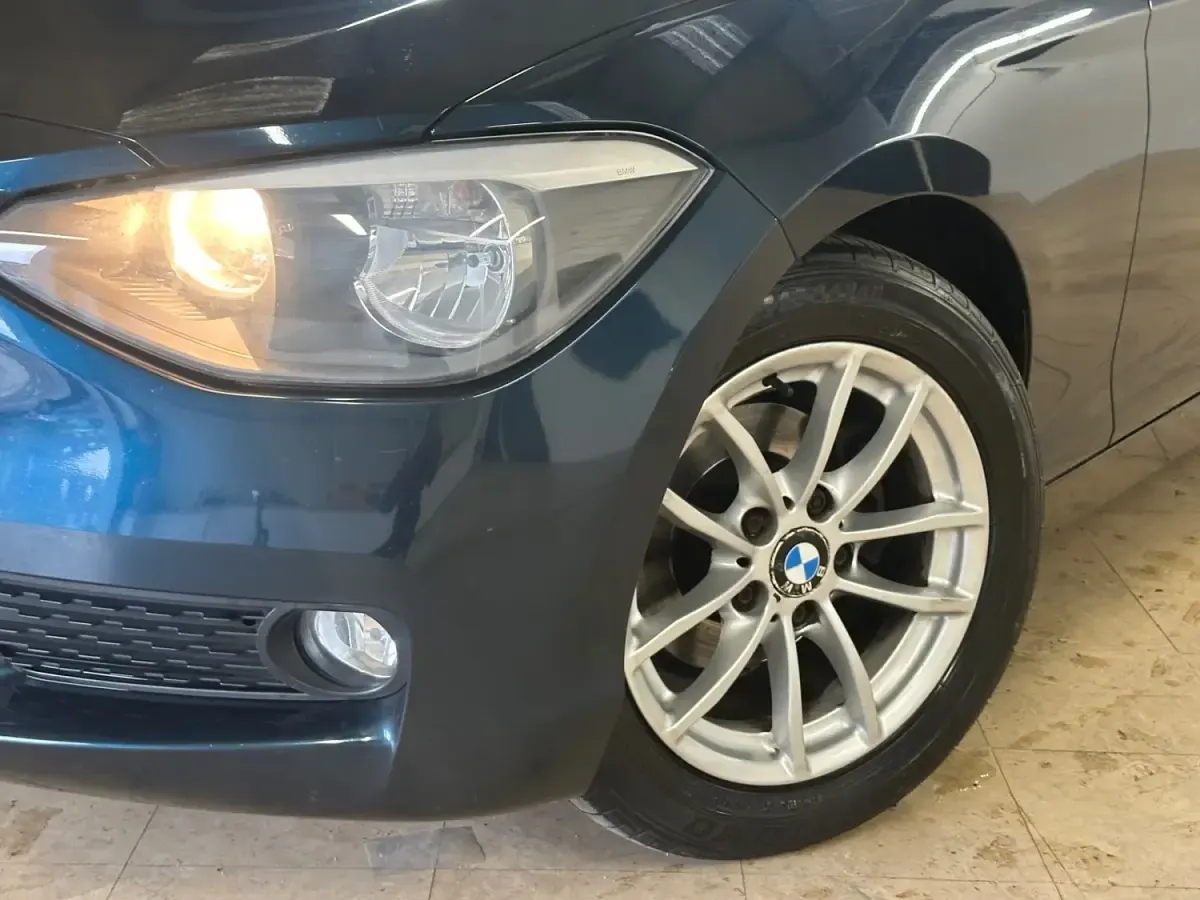 Używany BMW 116 Efficient Dynamics 2013 Niebieski Hatchback