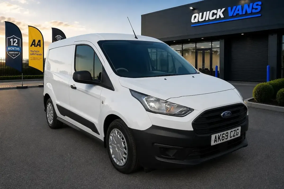 Used Ford Transit 100 HP (73 kW) 2019 White Van