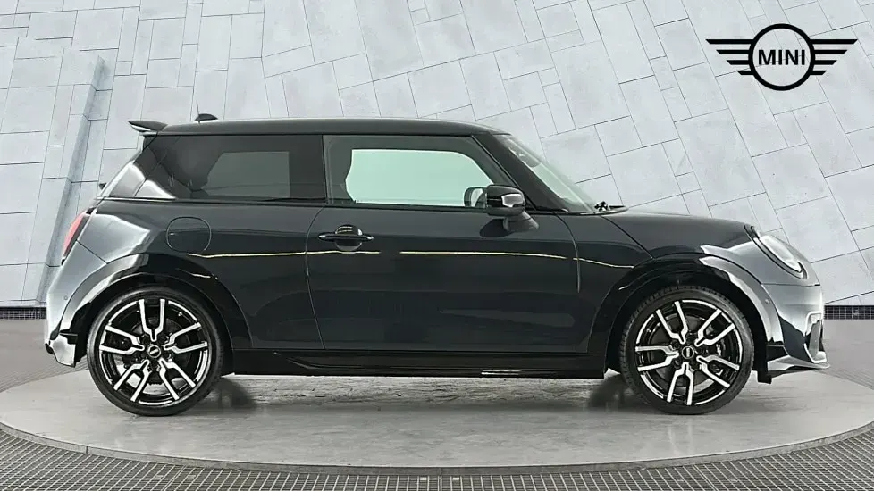 Used Mini Cooper Hatch 154 HP (113 kW) 2024 Grey Hatchback