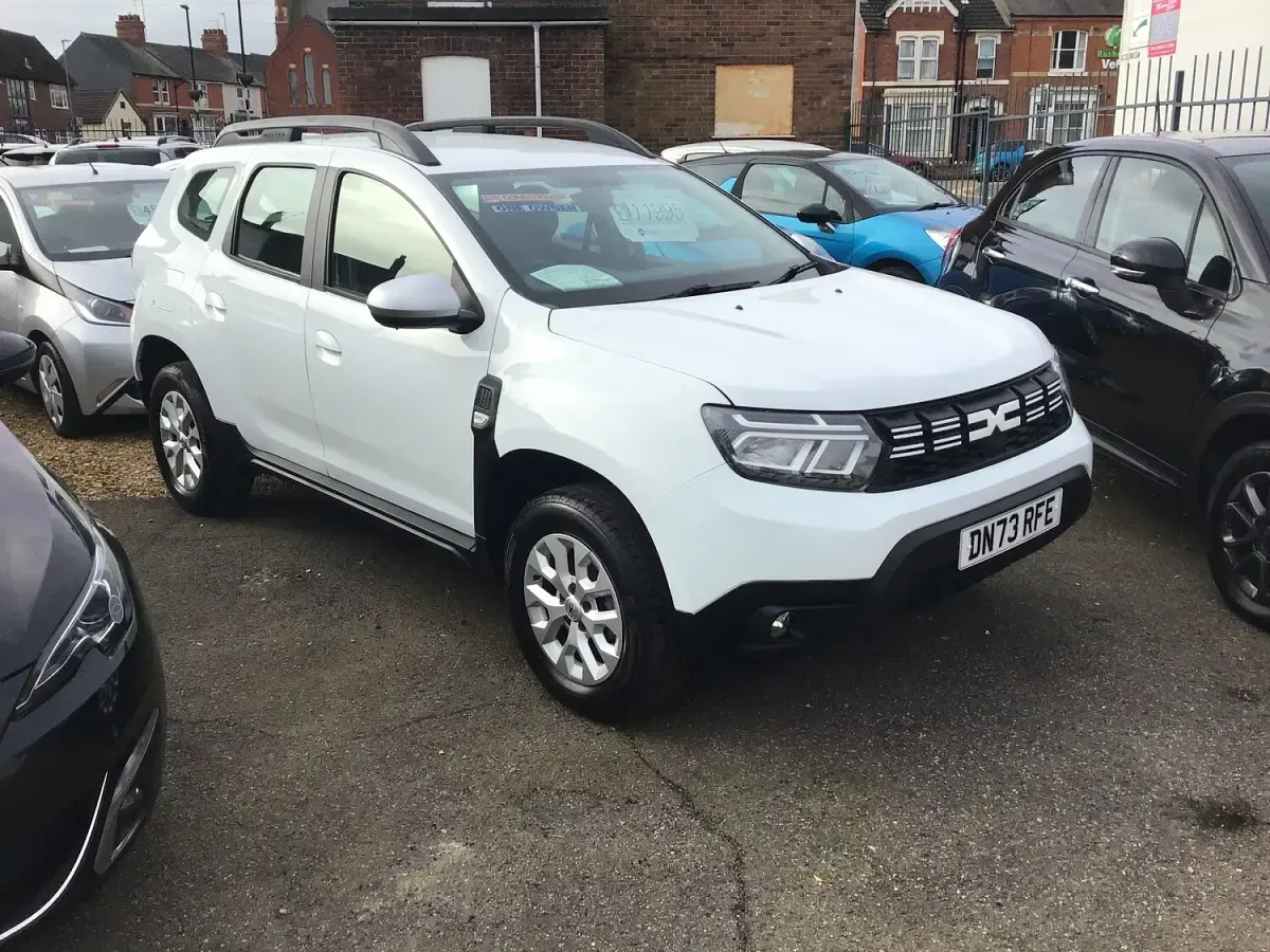Used Dacia Duster Expression 90 HP (66 kW) 2023 White SUV