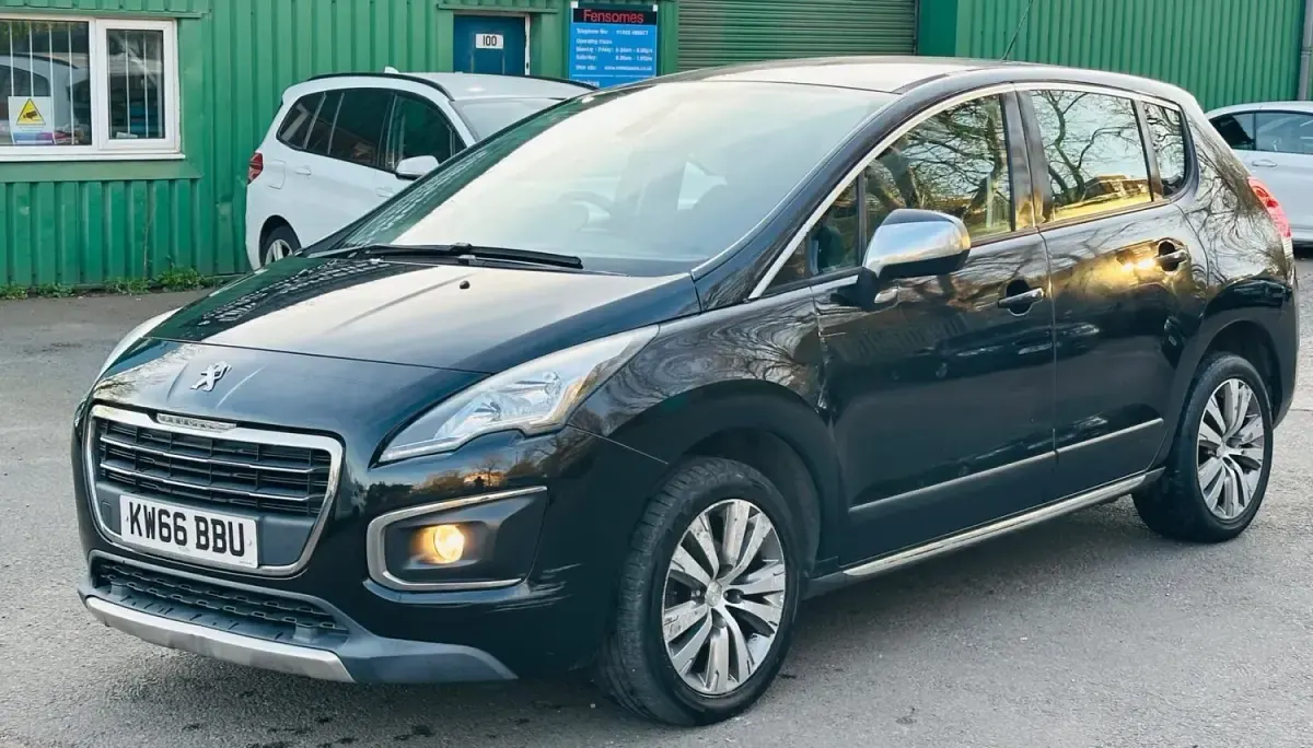 Gebraucht Peugeot 3008 Active 2016 Schwarz Kleinwagen
