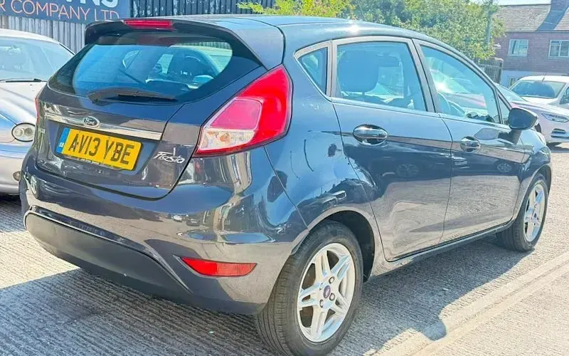 Used Ford Fiesta Zetec 75 HP (55 kW) 2017 Hatchback