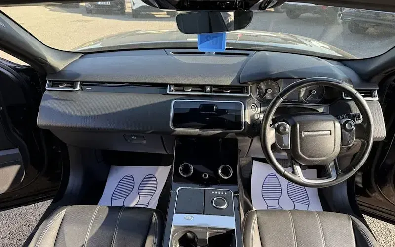 Used Land Rover Range Rover Velar S 180 HP (132 kW) 2018 Black SUV