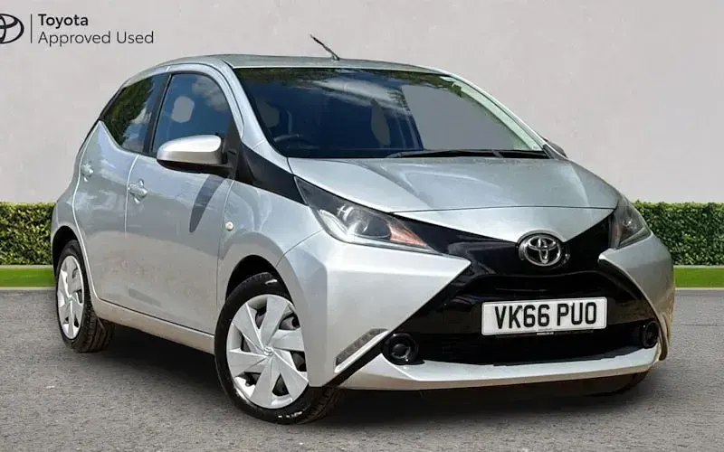 Used Toyota Aygo X-play 69 HP (50 kW) 2018 Hatchback