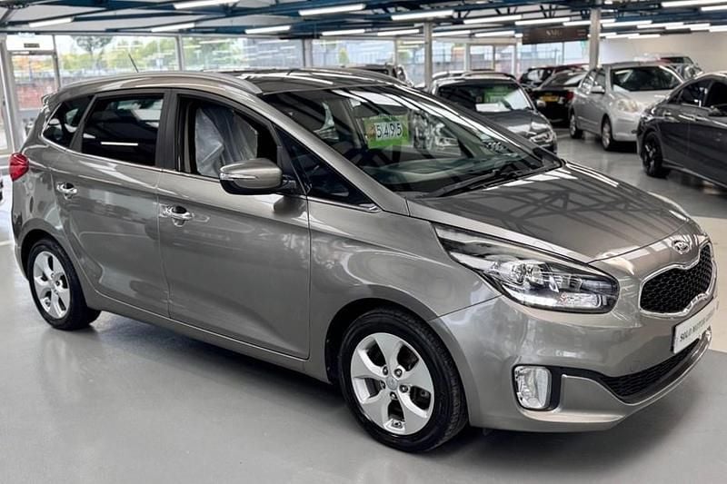 Silver Used 2015 Kia Carens 2 MPV | £5,495 (Fair price) - Image 1/1