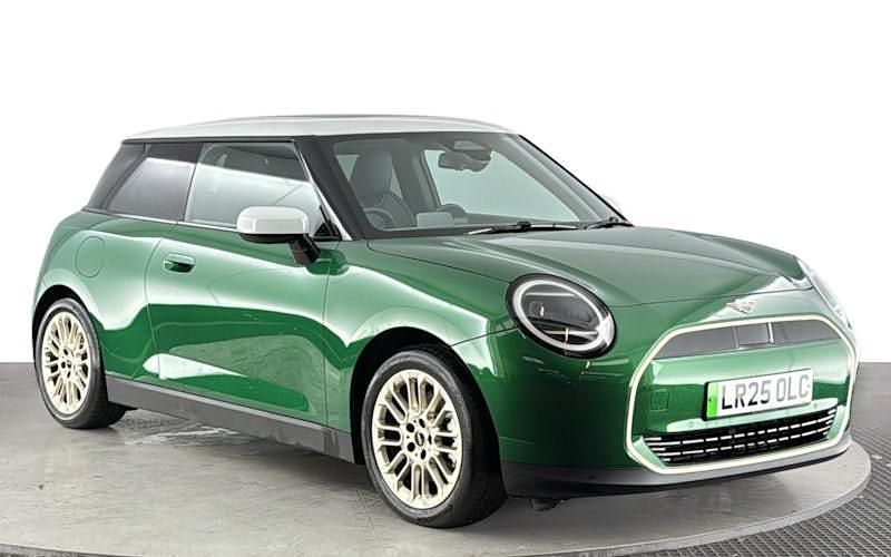 Used Mini Cooper Exclusive 135 kW (184 HP) 2025 Green Hatchback