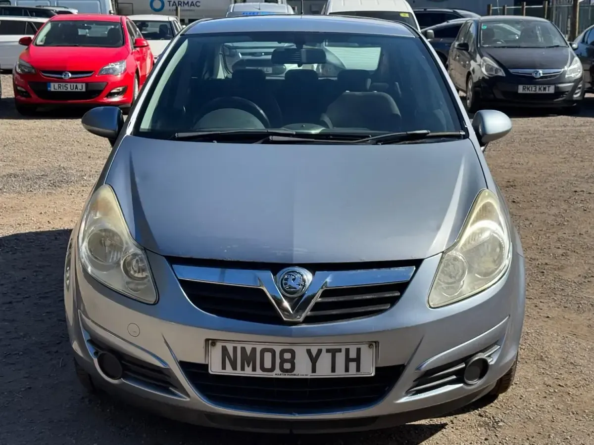 Begagnad Vauxhall Corsa 2008 Silver Halvkombi