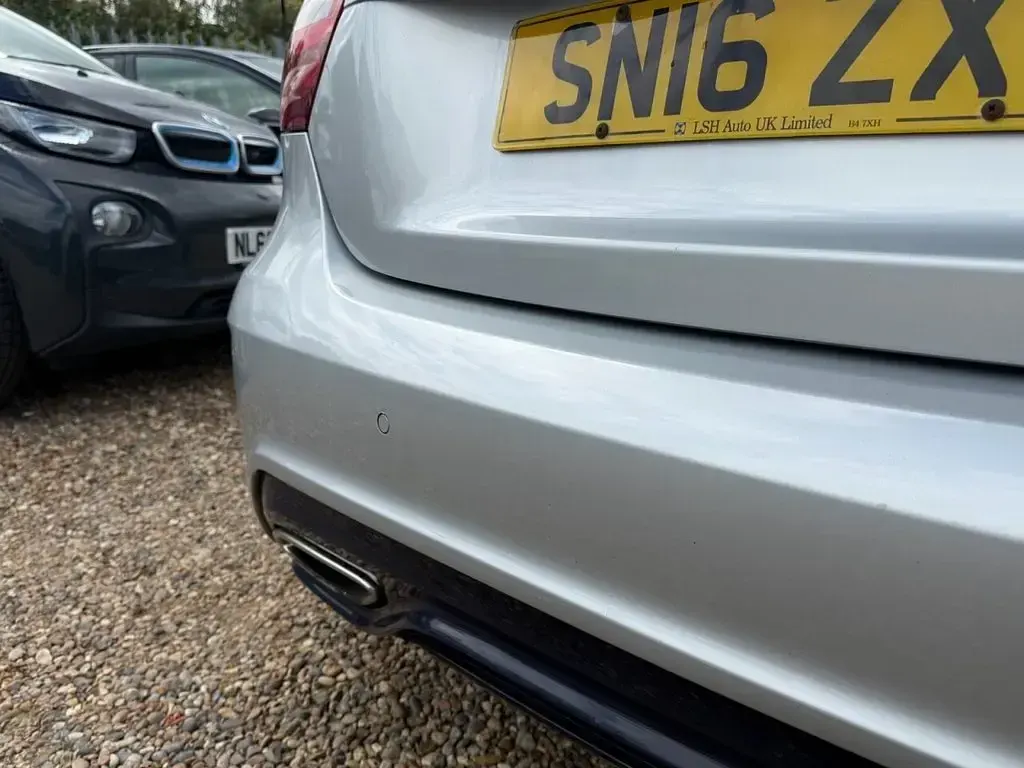 Used Mercedes A200 AMG line 2016 Silver Hatchback