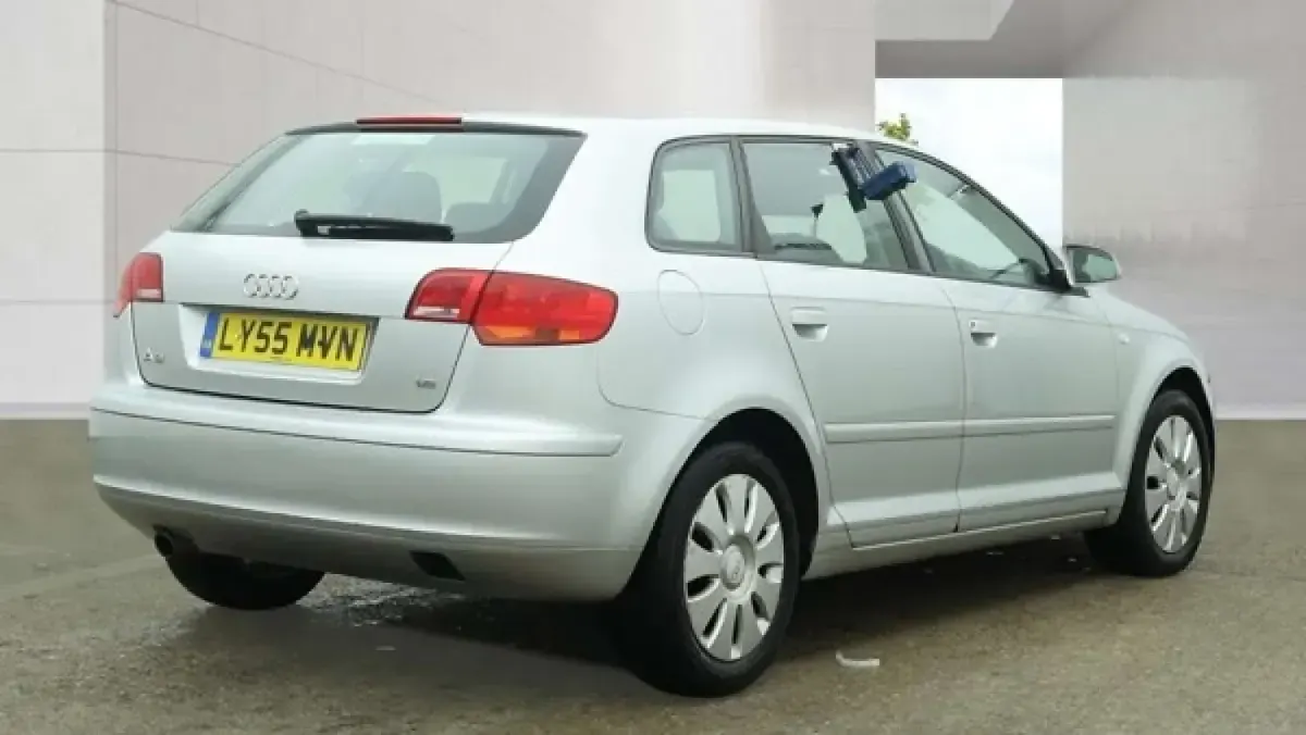 Used Audi A3 Sportback Performance 101 HP (74 kW) 2006 Silver Hatchback