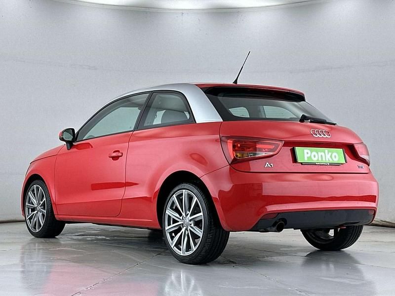 Used Audi A1 Sport 86 HP (63 kW) 2011 Red Hatchback