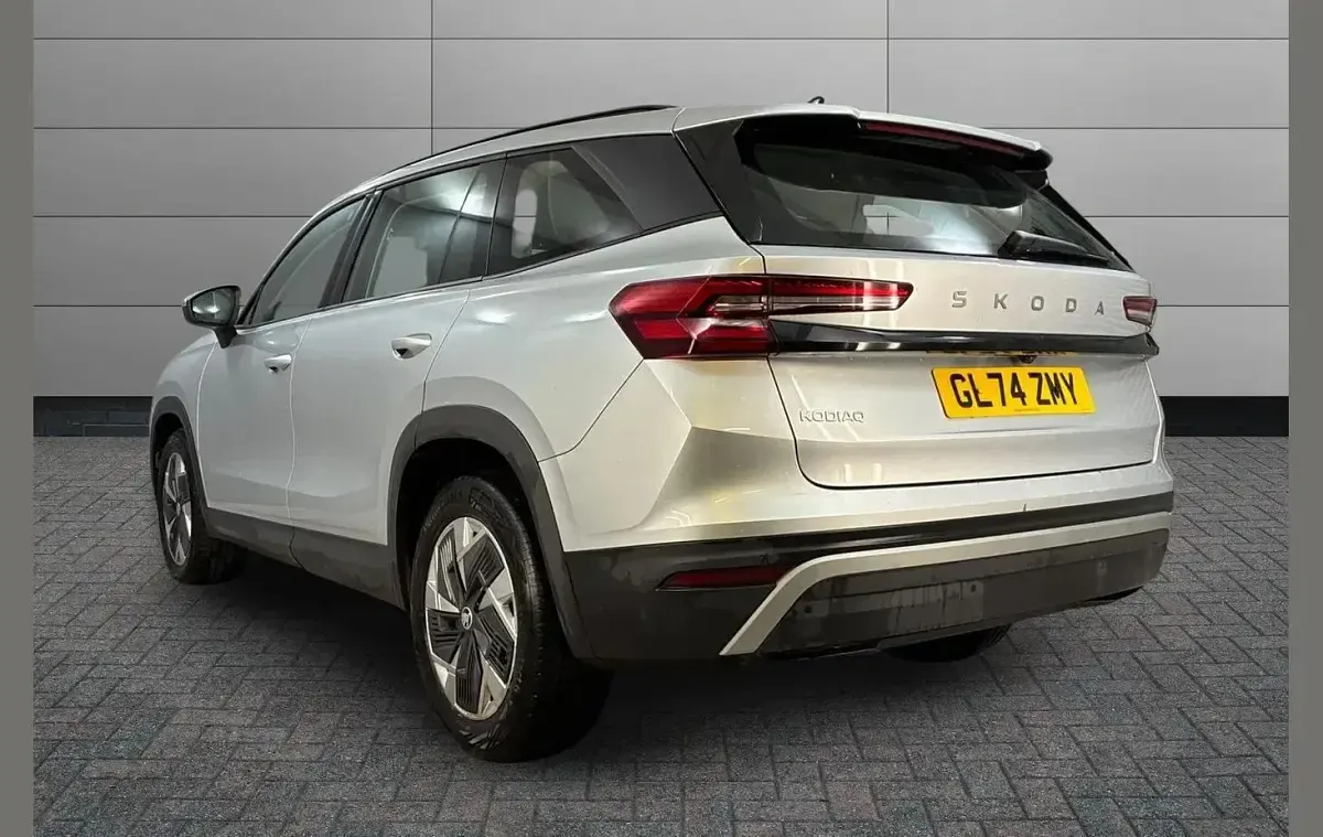 Second-hand Skoda Kodiaq SE 150 CP (110 kW) 2024 Argintiu SUV