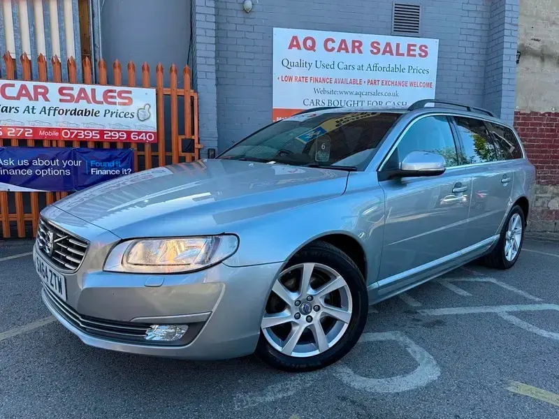 Used Volvo V70 SE 181 HP (133 kW) 2014 Silver Estate