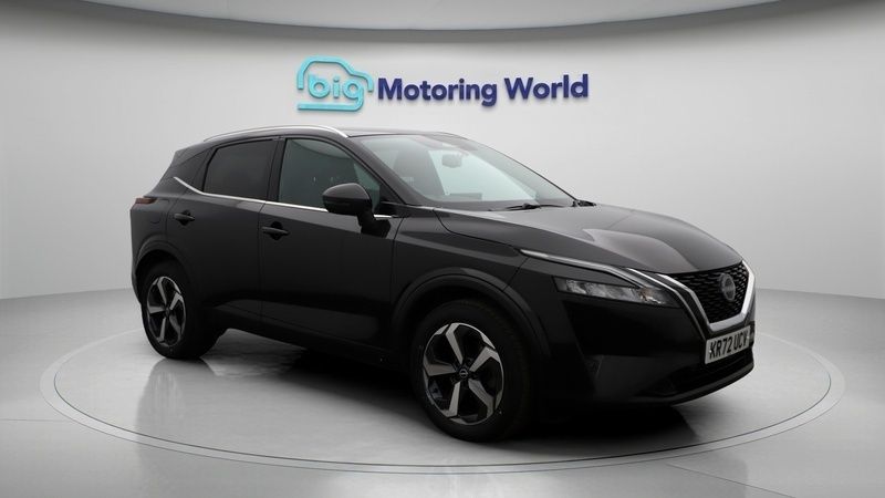 Used 2022 Nissan Qashqai N-Connecta SUV | £16,200 (Fair price) - Image 1/4