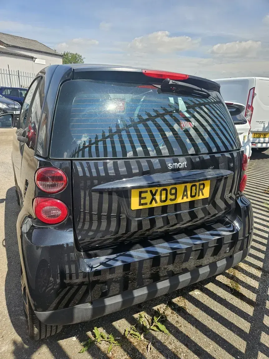 Used Smart ForTwo Coupé Pure 54 HP (39 kW) 2009 Black Coupe