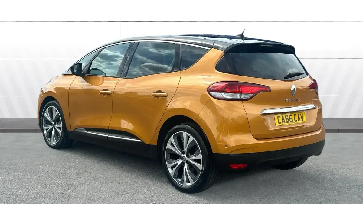Used Renault Scénic III Dynamique 130 HP (95 kW) 2016 Yellow/black Estate
