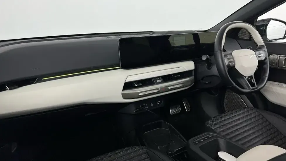 Begagnad Kia EV4 GT-Line S 150 kW (204 HK) 2025 Grå Halvkombi