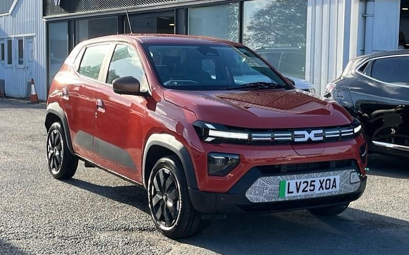 Used 2025 Dacia Spring Extreme Hatchback | £10,936 (Fair price) - Image 1/4