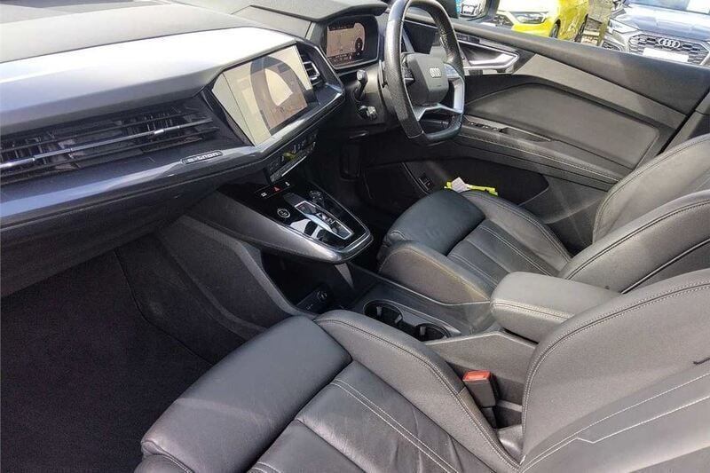 Used Audi Q4 Sportback e-tron Comfort 150 kW (204 HP) 2021 Black SUV
